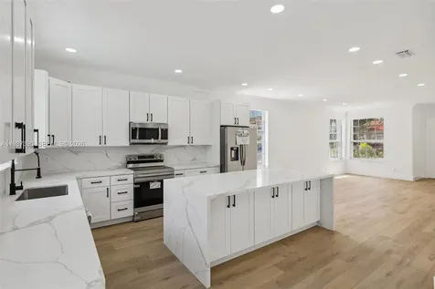 12425 NW 54th Court Coral Springs FL 33076