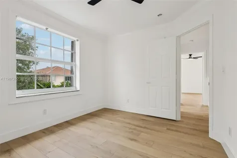 12425 NW 54th Court Coral Springs FL 33076
