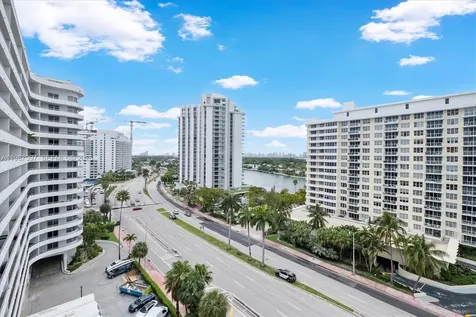 5555 Collins Avenue Miami Beach FL 33140