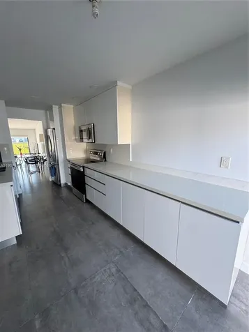 534 NE 195th Street Miami FL 33179