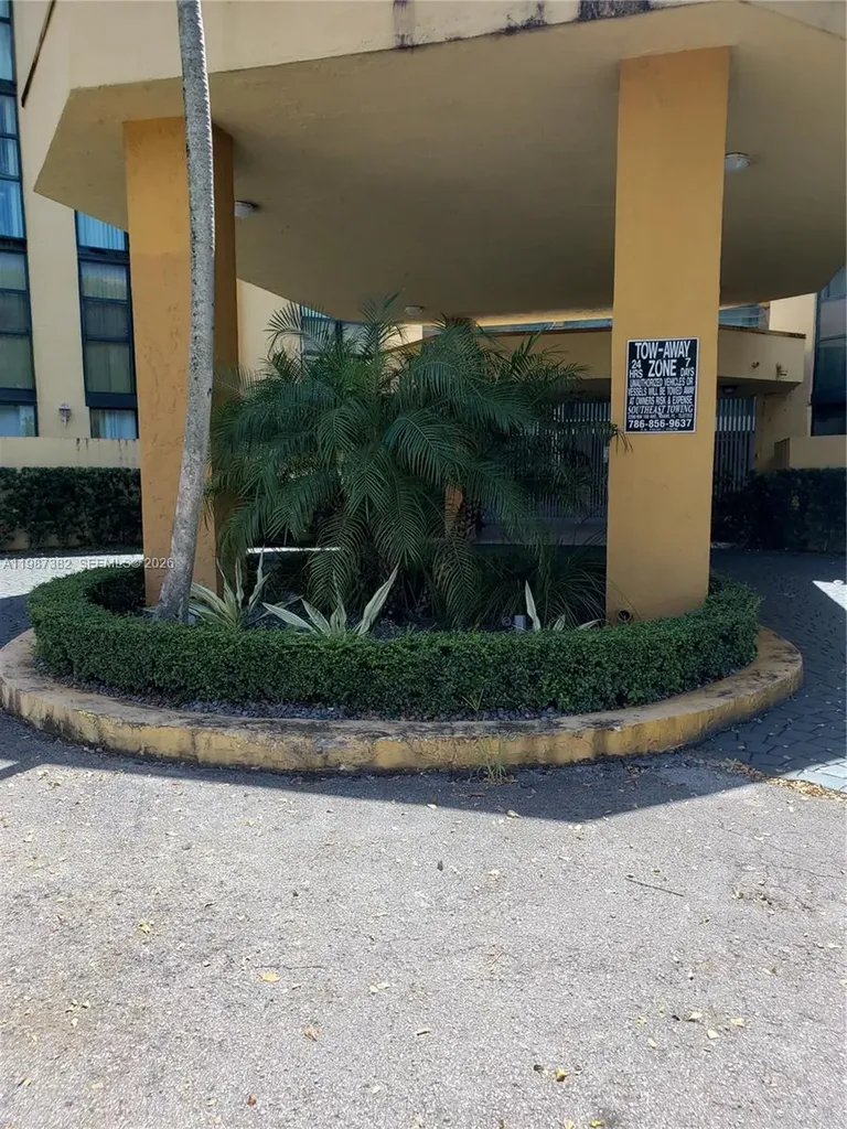 11800 SW 18th Street Miami FL 33175