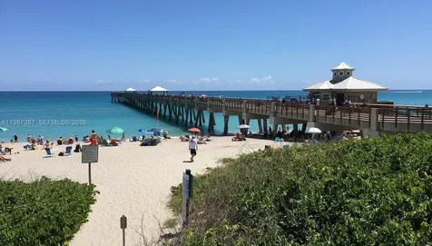 475 Ocean Ridge Way Juno Beach FL 33408