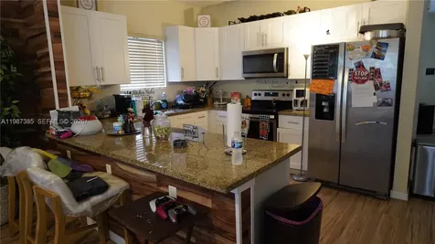 16869 SW 109th Place Miami FL 33157