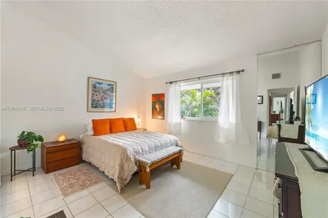 19994 NE 5th Court Miami FL 33179