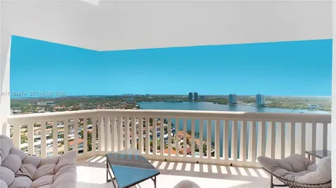 1000 W Island Boulevard Aventura FL 33160