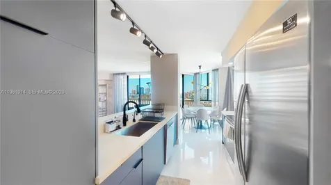 1000 W Island Boulevard Aventura FL 33160
