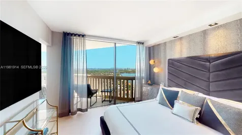 1000 W Island Boulevard Aventura FL 33160
