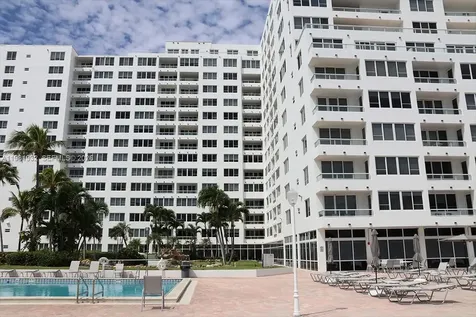 5005 Collins Avenue Miami Beach FL 33140