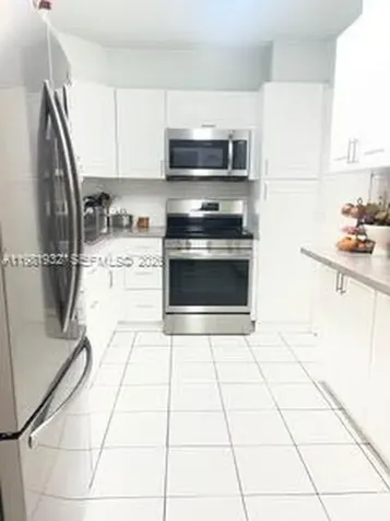 5005 Collins Avenue Miami Beach FL 33140