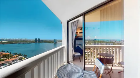 1000 Island Boulevard Aventura FL 33160