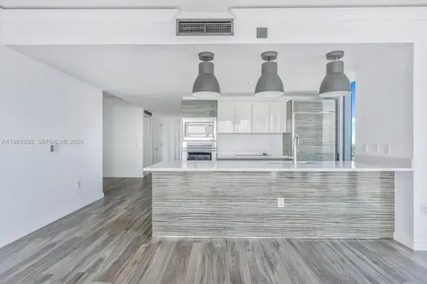 460 NE 28th Street Miami FL 33137