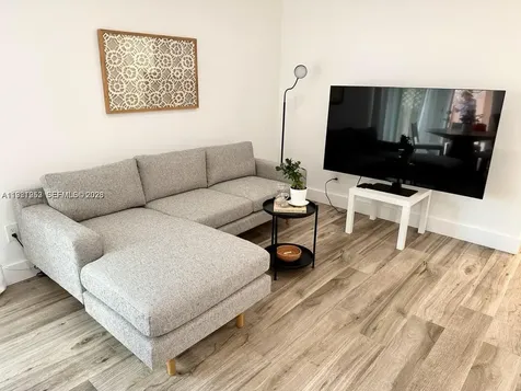 4544 NW 79th Avenue Doral FL 33166