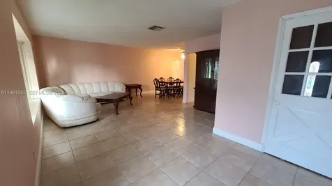 6808 NW 75th Street Tamarac FL 33321