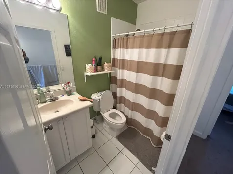 5590 NW 107th Avenue Doral FL 33178