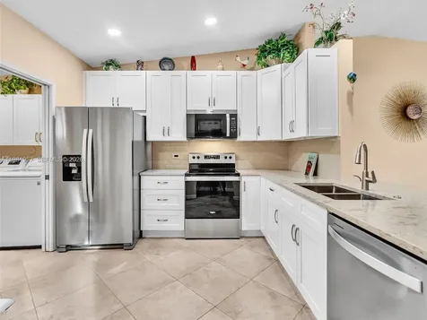 8111 Songbird Terrace Boca Raton FL 33496