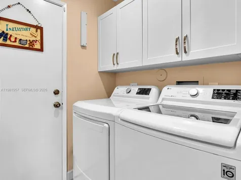 8111 Songbird Terrace Boca Raton FL 33496