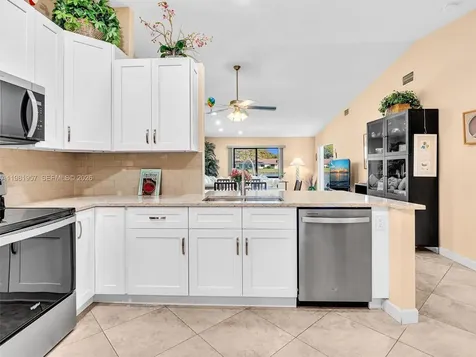 8111 Songbird Terrace Boca Raton FL 33496