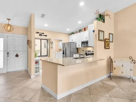 8111 Songbird Terrace Boca Raton FL 33496