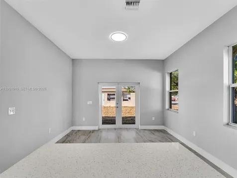 803 20th N Street Fort Pierce FL 34950