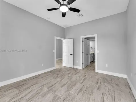 803 20th N Street Fort Pierce FL 34950