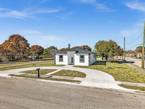 803 20th N Street Fort Pierce FL 34950