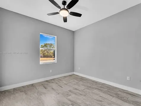 803 20th N Street Fort Pierce FL 34950