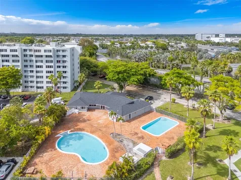 9001 SW 77th Avenue Miami FL 33156