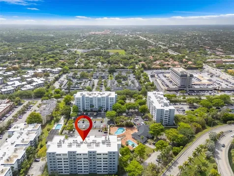9001 SW 77th Avenue Miami FL 33156