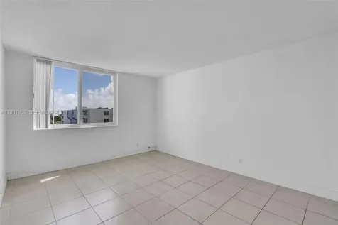 9143 SW 77th Avenue Miami FL 33156