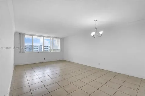 9143 SW 77th Avenue Miami FL 33156