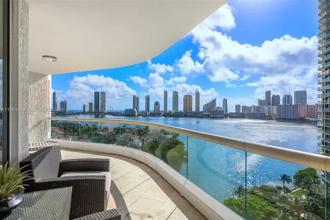 6000 Island Boulevard Aventura FL 33160