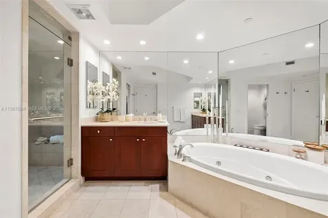 6000 Island Boulevard Aventura FL 33160