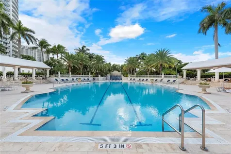 6000 Island Boulevard Aventura FL 33160