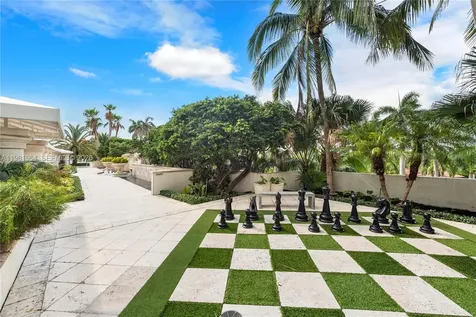 6000 Island Boulevard Aventura FL 33160