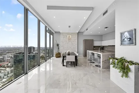 2900 NE 7th Avenue Miami FL 33137