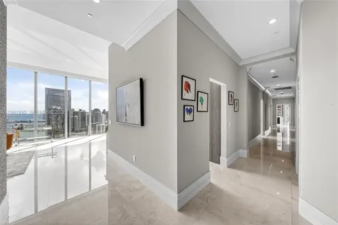 2900 NE 7th Avenue Miami FL 33137
