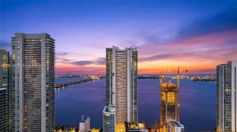2900 NE 7th Avenue Miami FL 33137