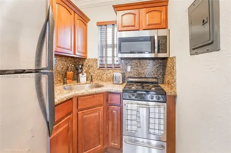 35 Antilla Avenue Coral Gables FL 33134