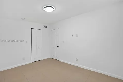 6761 SW 13th Terrace Miami FL 33144