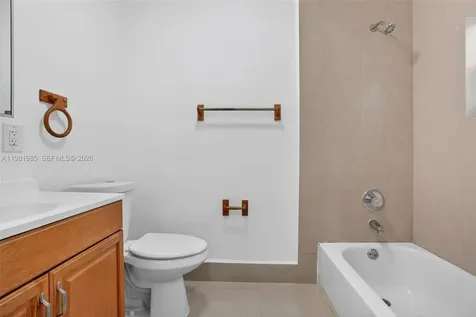 6761 SW 13th Terrace Miami FL 33144