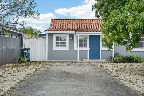 6761 SW 13th Terrace Miami FL 33144