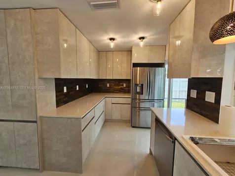 11450 NW 32nd Place Sunrise FL 33323