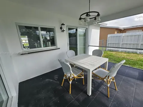 11450 NW 32nd Place Sunrise FL 33323