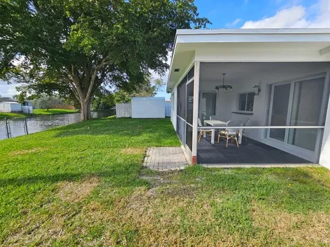 11450 NW 32nd Place Sunrise FL 33323