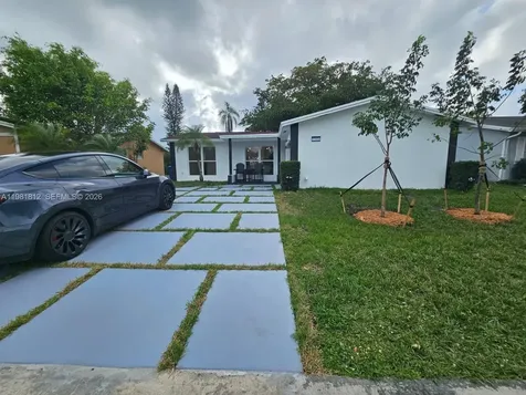11450 NW 32nd Place Sunrise FL 33323