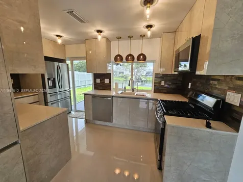 11450 NW 32nd Place Sunrise FL 33323