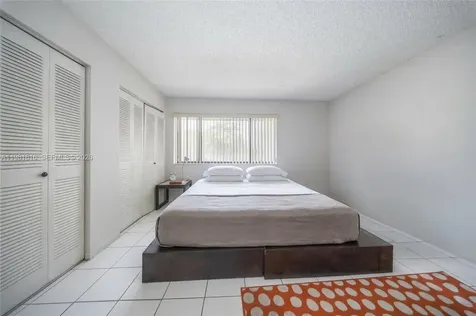 10710 NW 7th Street Miami FL 33172