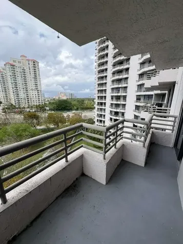 3300 NE 191st Street Aventura FL 33180