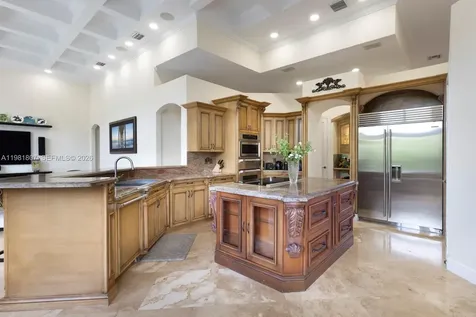 7140 SW 70th Avenue Miami FL 33143