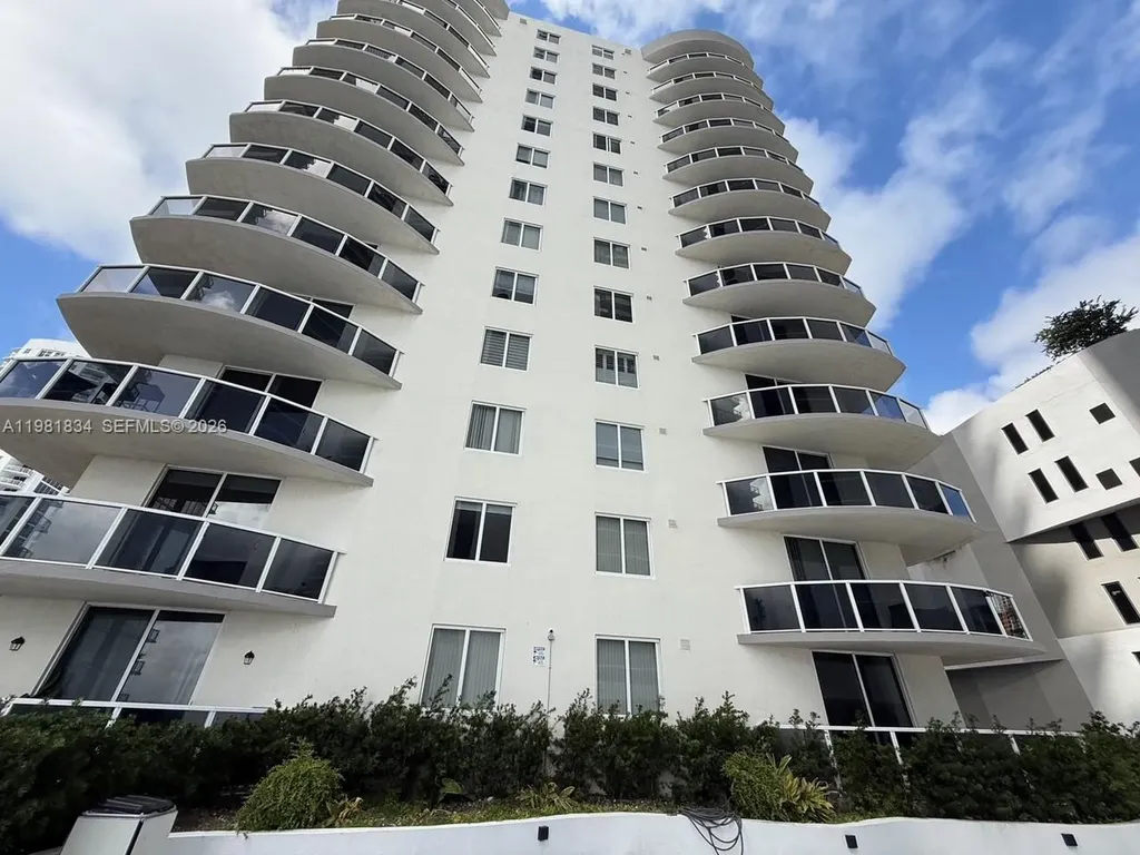 601 NE 23rd Street Miami FL 33137